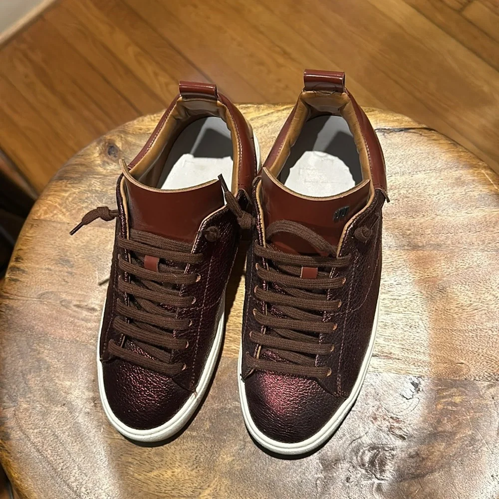 Red Metallic Esseutesse Sneakers size 36 - Picture 2 of 7
